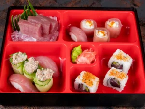 Tuna lovers bento (15 Pcs)