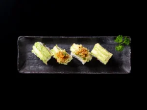Salmon & avocado roll